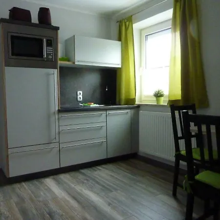 Gaestehaus Erle Апартаменты Мемминген